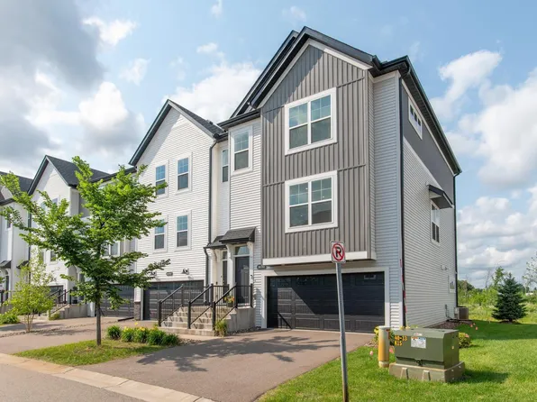 8658 London Cir NE #E, Blaine, MN 55434