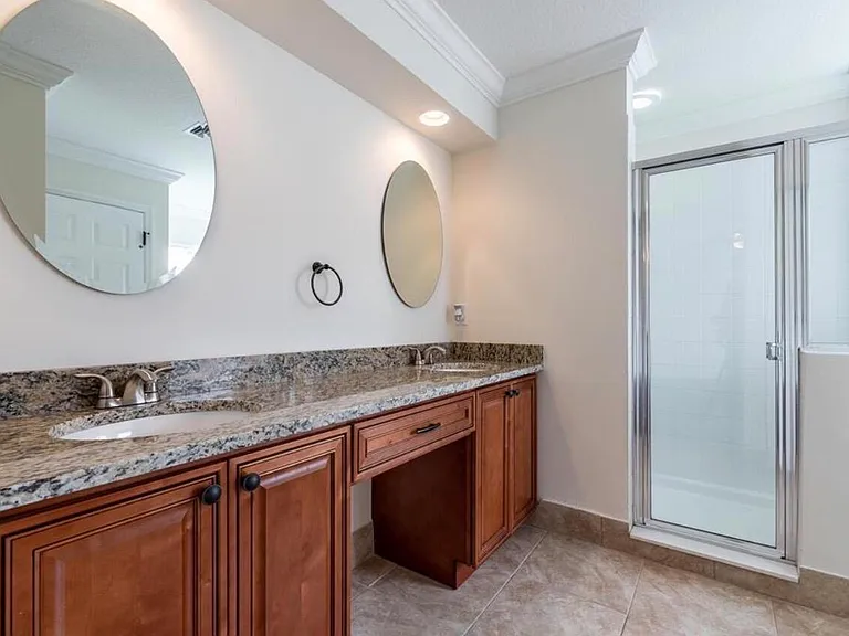 4147 Meade Way — Photo 7