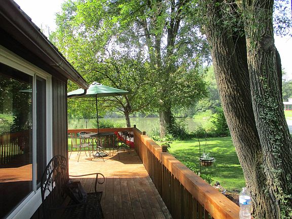 2nd image of 17 Lake Warren Dr