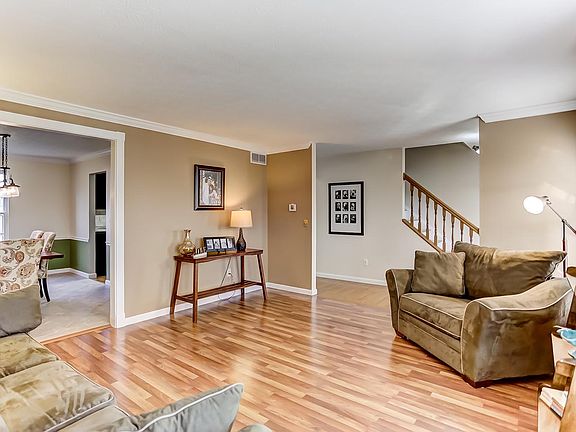 2nd image of 8863 Green Valley Ct