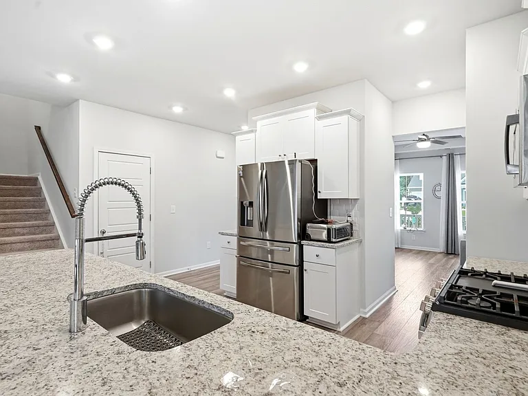 9165 Island Shore Ave — Photo 11