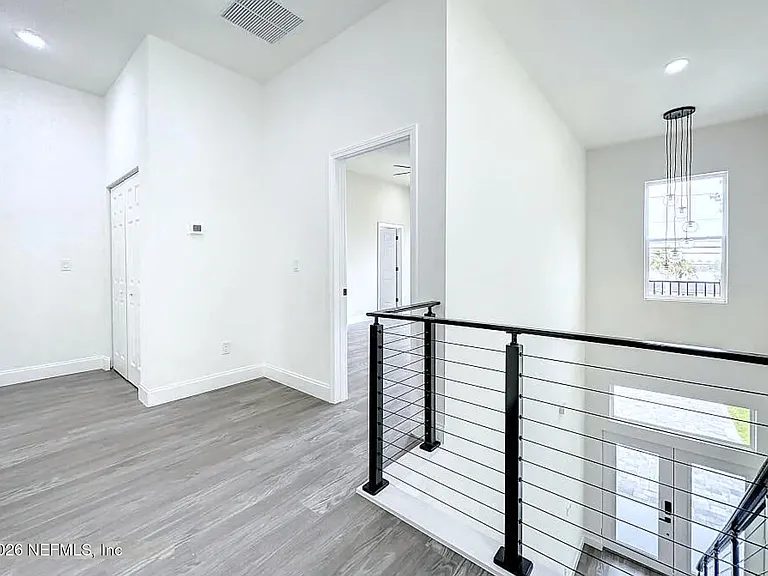 5395 Heckscher Dr — Photo 14