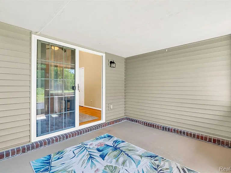 42682 Park Crescent Dr — Photo 19