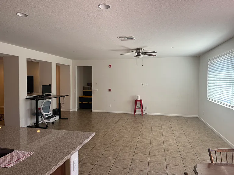 894 Storybook St — Photo 12