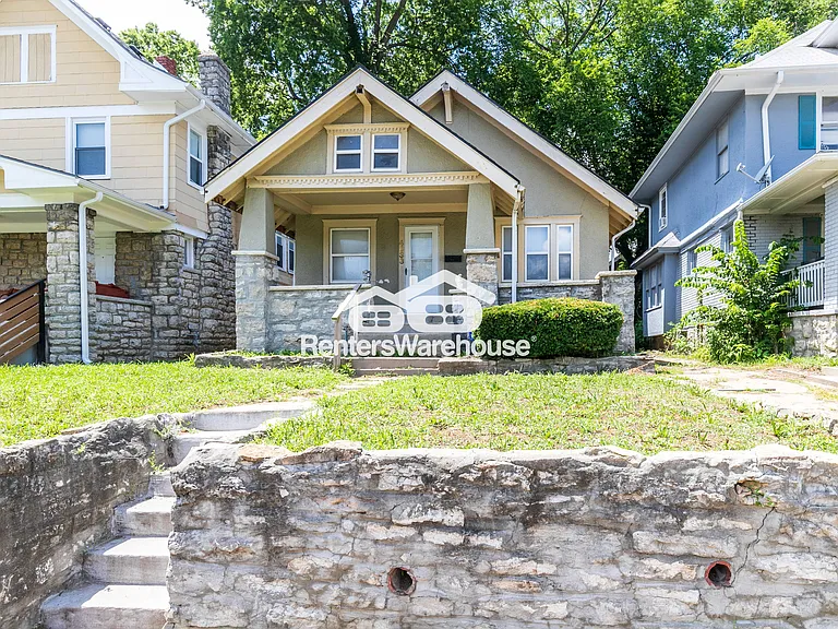 4038 Bellefontaine Ave — Photo 1