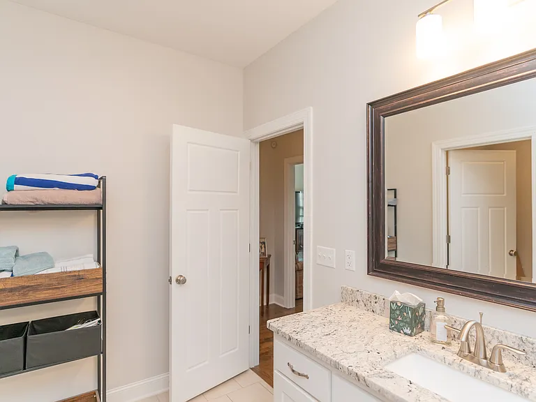 Large Full Bathroom