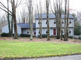 1262 Mountain Brook Cir, Signal Mountain, TN 37377