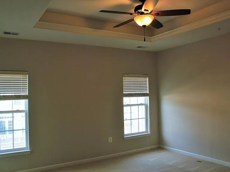 1743 Theale Way — Photo 22