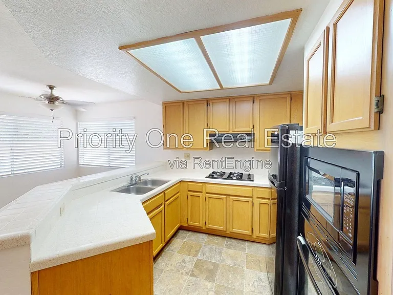 11174 Paseo Montanoso — Photo 8