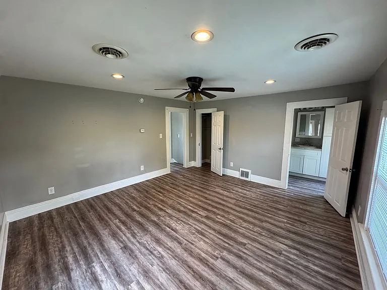 833 S Main St #1 — Photo 10