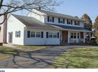 281 Meadowbrook Rd, Robbinsville, NJ 08691