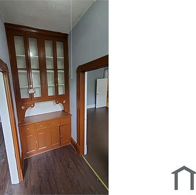 2nd image of 1240 Aubert Ave #1F