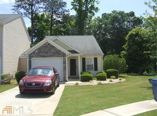 725 Lakeside Cir, Covington, GA 30016