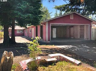 2260 E 11th St, Florence, OR 97439
