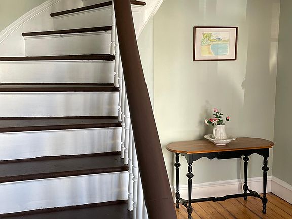 Front hall where you get your mail.