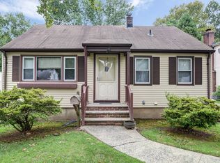 55 Rose Ave, Springfield, NJ 07081