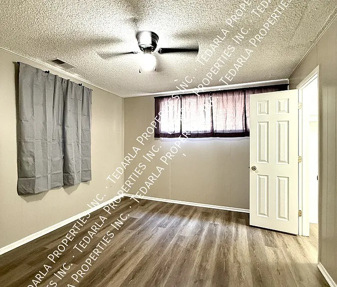 1183 Clinton St #B — Photo 10