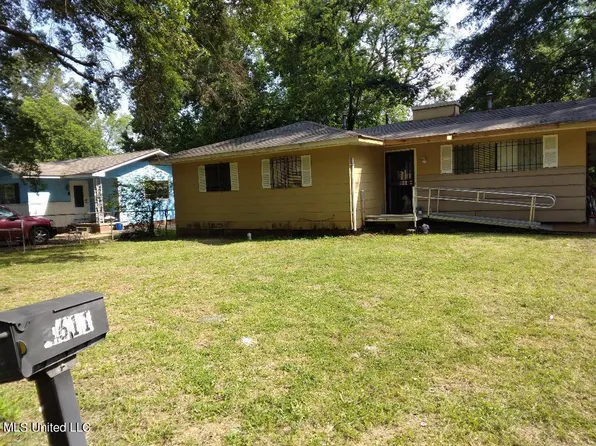4611 Meadowmont Dr, Jackson, MS 39209