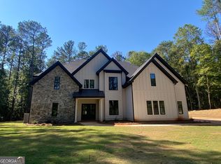 1825 Star Point Rd, Carrollton, GA 30116