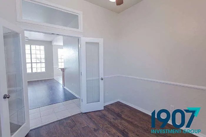 501 Madeline Ln — Photo 30