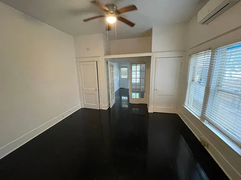 2514 Pearl St — Photo 5