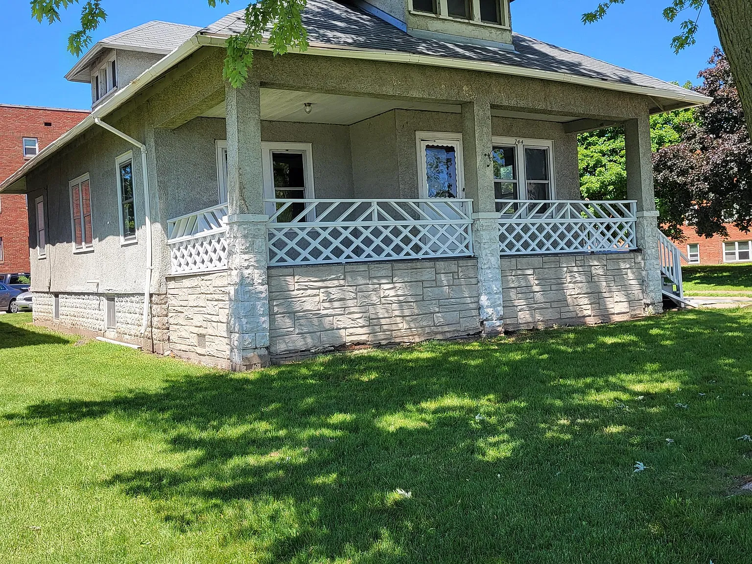 744 River Dr - 1 — Photo 1