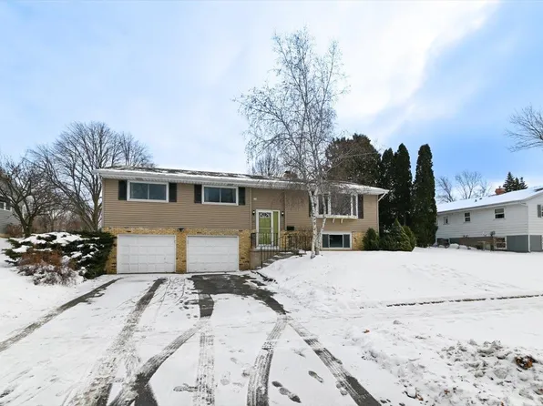 21 Meadowlark Dr, Madison, WI 53714