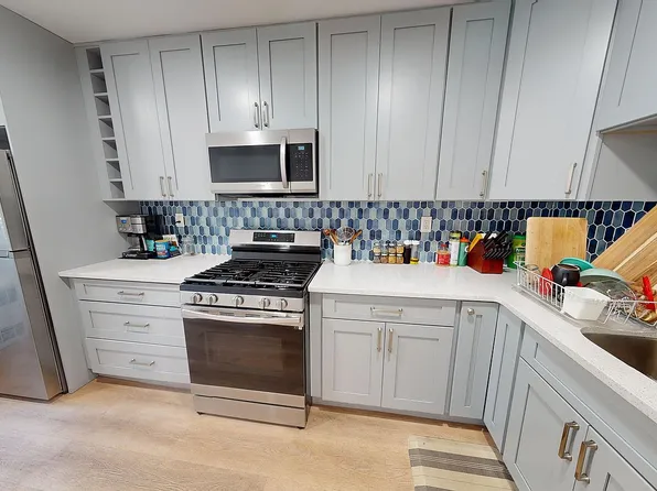 30-19 79th St #1, East Elmhurst, NY 11370