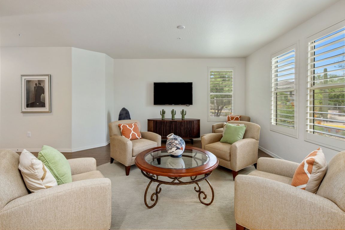 next background image