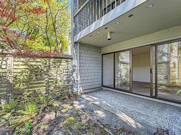 2nd image of 22717 Lakeview Dr APT A2