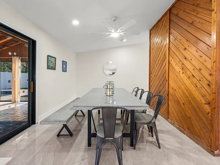 1260 Leslie Dr — Photo 19