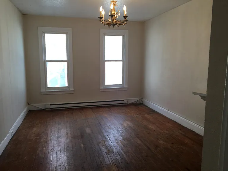 248 Roosevelt Ave #2 — Photo 7