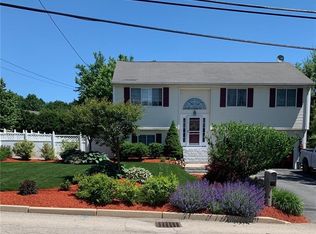 135 S Comstock Pkwy, Cranston, RI 02921