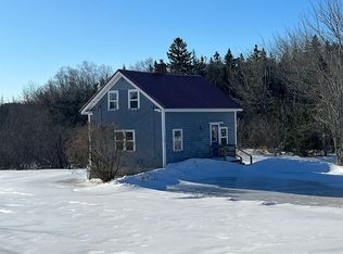 20 Greenwood Hill Rd, Machiasport, ME 04655