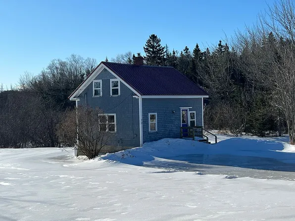 20 Greenwood Hill Rd, Machiasport, ME 04655