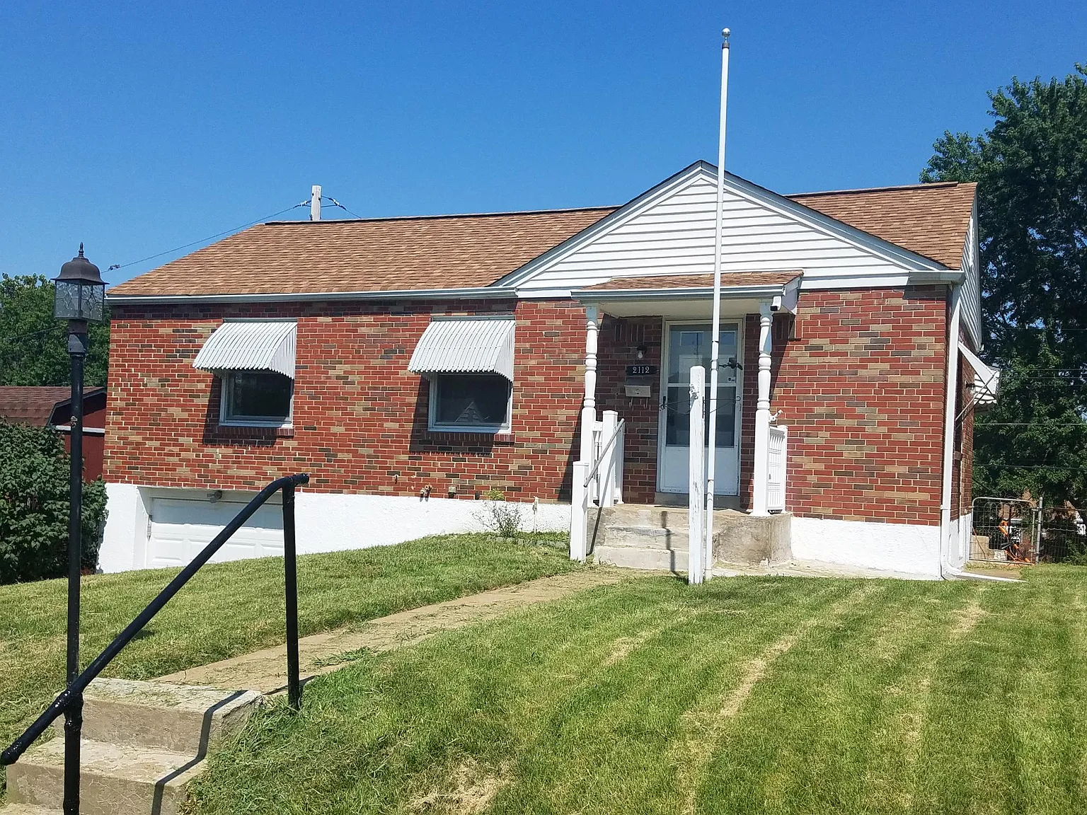 2112 Kaske Dr photo 1
