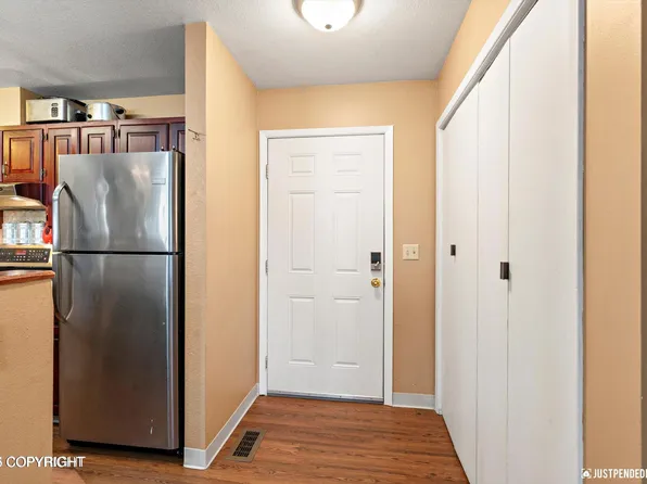 8641 Blackberry St Unit 19B, Anchorage, AK 99502