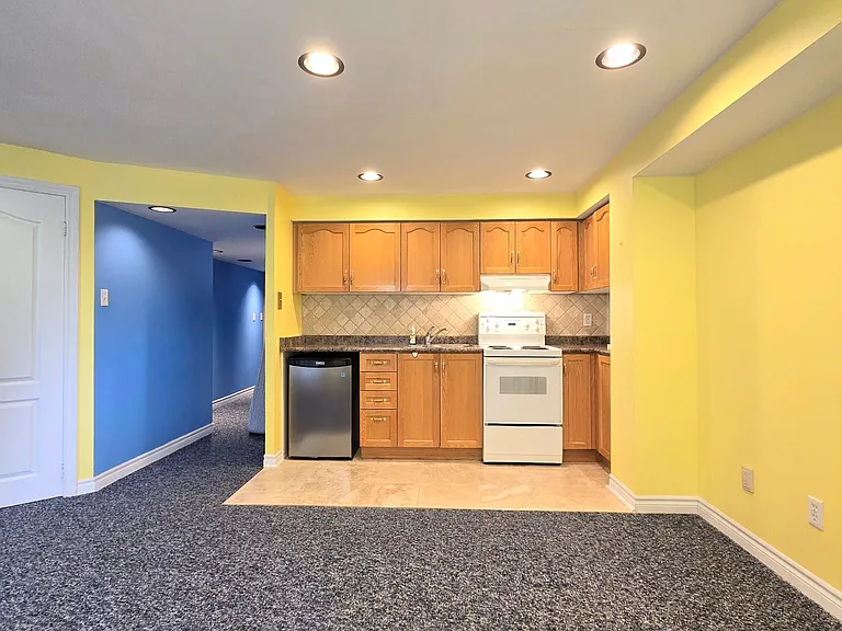 65 Mare Cres #BASEMENT — Photo 5