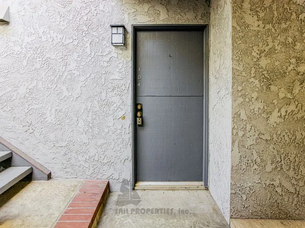 17072 Pch #104, Huntington Beach, CA 92649
