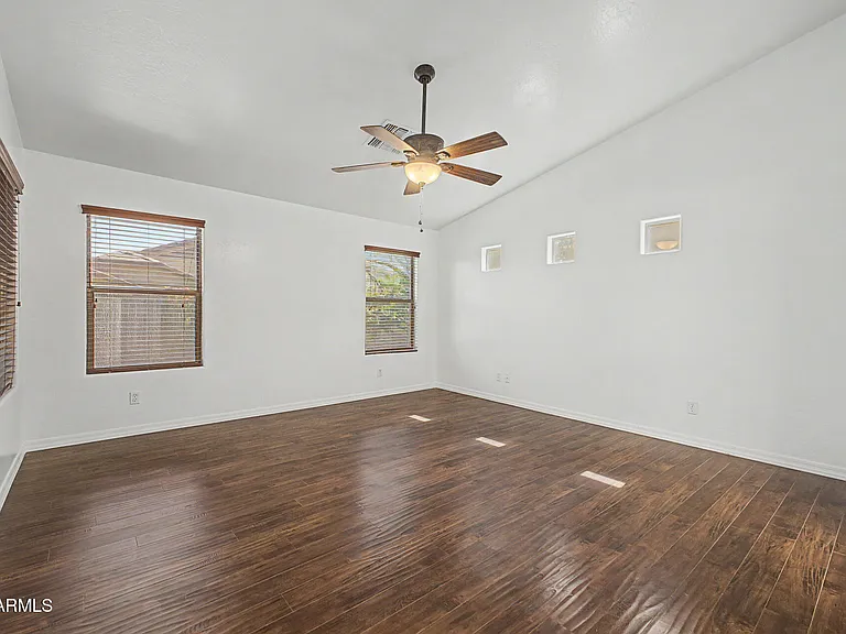 25537 W Forest Grove Ave — Photo 17