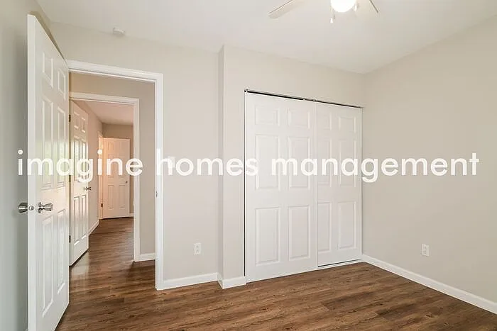 302 Clara St — Photo 10
