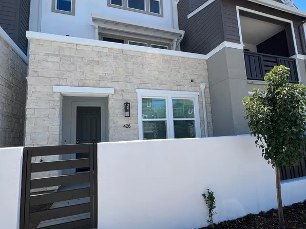 426 Semillon Ln, Santa Rosa, CA 95403