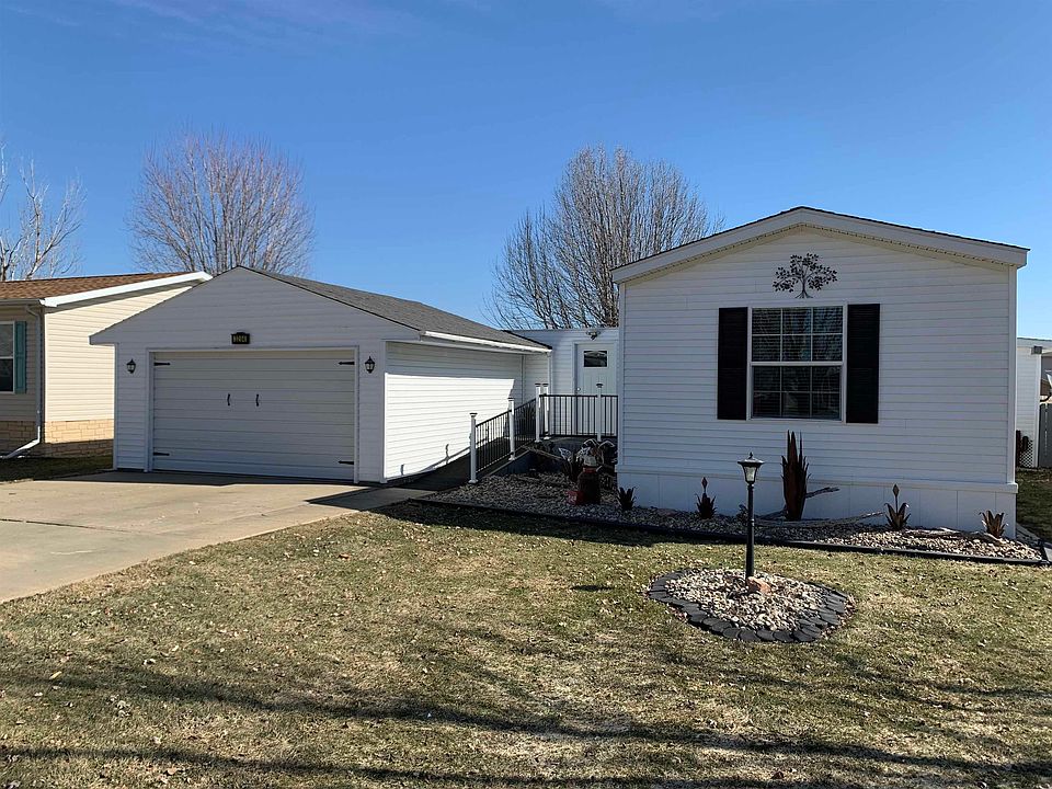 3204 Aurora St, Yankton, SD 57078 Zillow