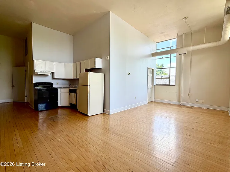 1516 Hepburn Ave #6 — Photo 2