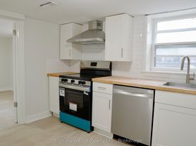 386 Gatfield Ave