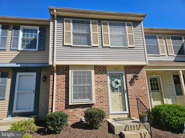 1642 Devil Ln, Woodbridge, VA 22192
