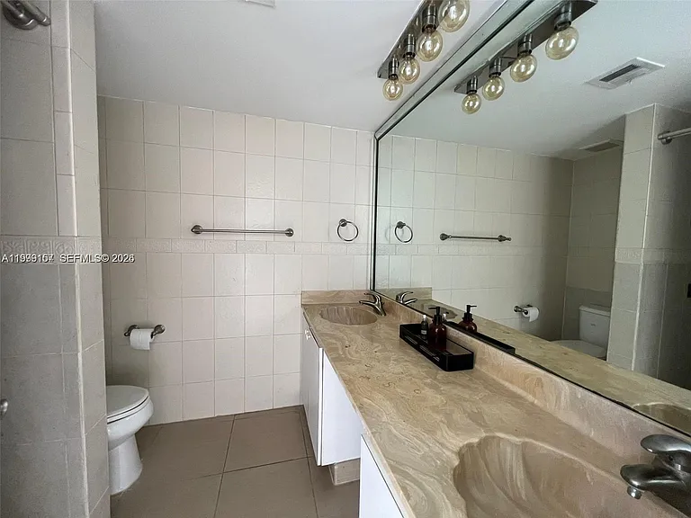 13499 Biscayne Blvd #1402 — Photo 8