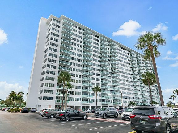 3rd image of 3233 NE 34th Street #314