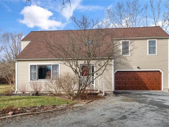 118 Woolf Ln, Ithaca, NY 14850