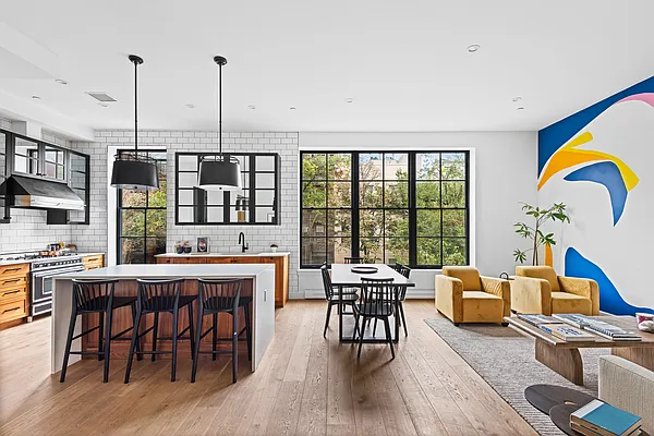 Living room, photo 1